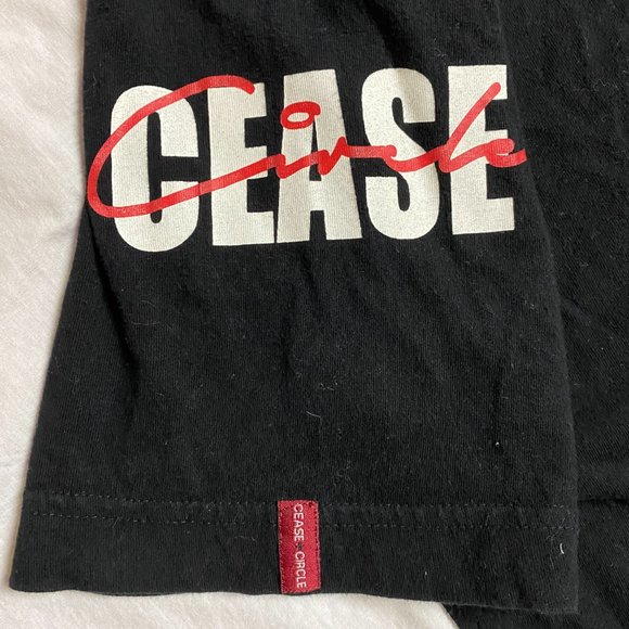 Large Graphic T-Shirt -Colorful Flame Design on a Black shirt- Crease and Circle - Picture 2 of 6